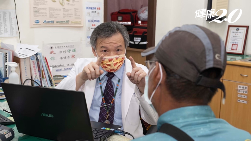 第33屆醫奉獎／翻山越嶺支援山區醫療26年！戴嘉言秉持「行善」初衷 成為偏鄉肝臟守護者