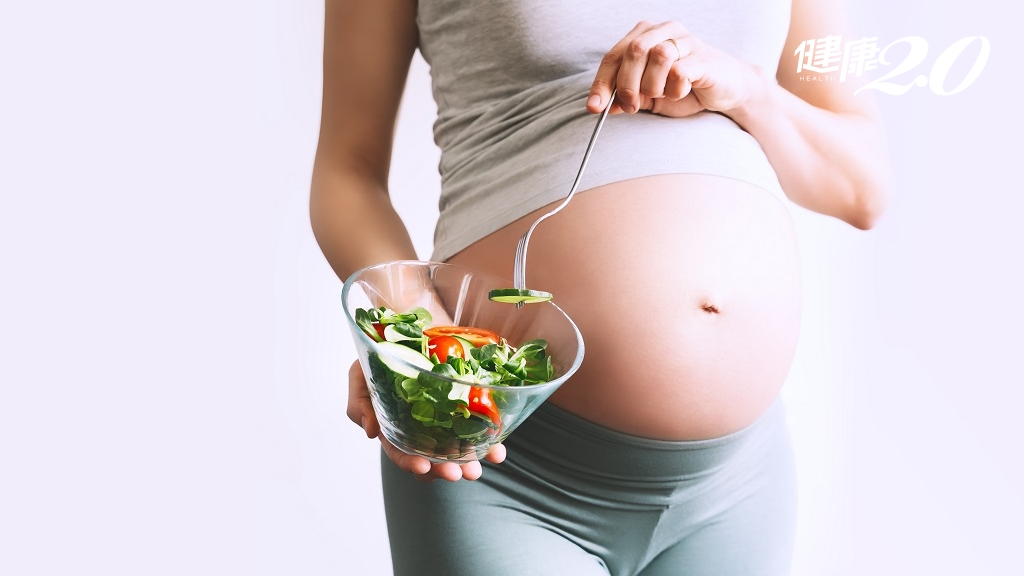 葉酸怎麼補？孕婦必吃5大富含葉酸食物，但要避免「這種維生素」