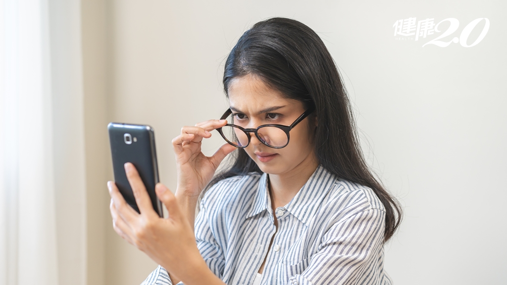 網購現成度數眼鏡戴了沒效 戴現成老花鏡片眼球恐更操勞