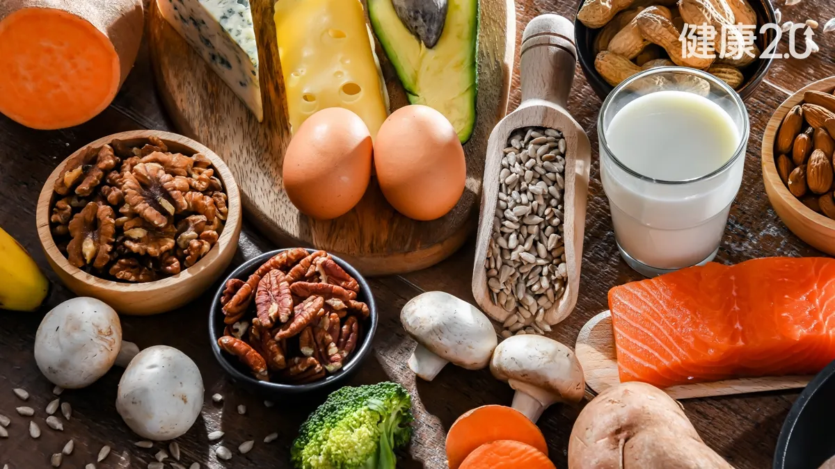 <span style="color:#1BA42B;">骨質</span>疏鬆不只補鈣、維生素D！新研究揭1維生素超有效