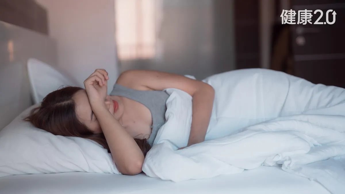 長期吃褪黑激素竟「心臟衰竭」？醫提醒：助眠產品「亂用」恐釀禍