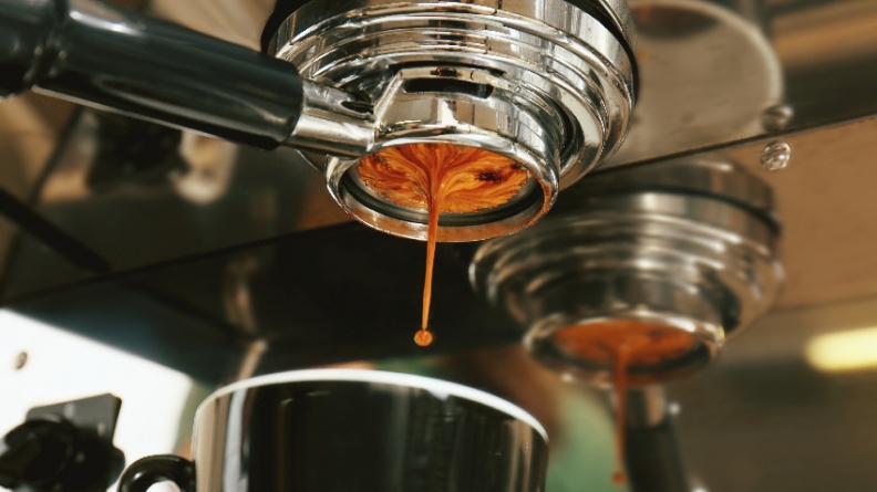 【科學長壽法】52萬<span style="color:#1BA42B;">人參</span>與調查：每天喝咖啡能延壽