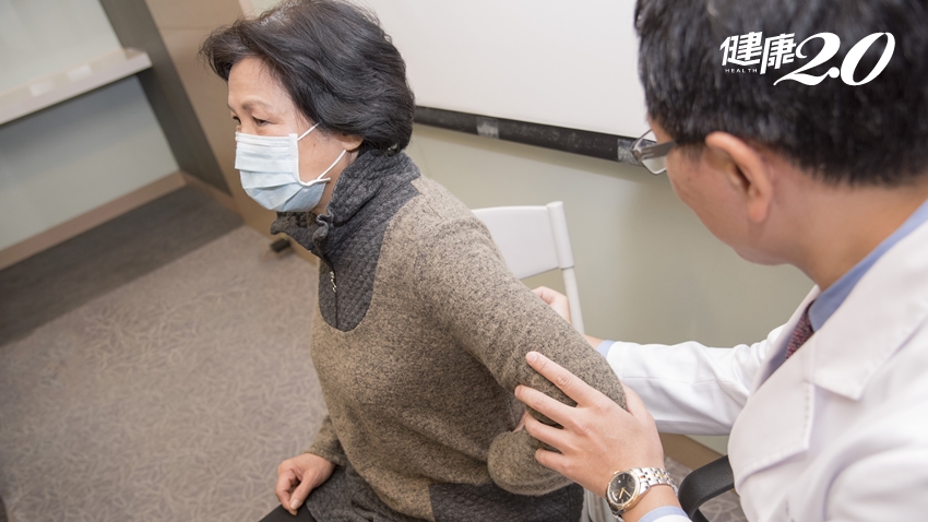 沒時間上廁所、憋出血尿 醫師揪出雙側4顆腎結石