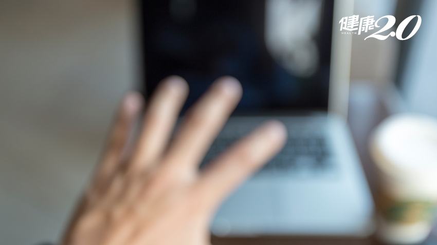 視力突然模糊又逐漸好了…原來是「偏頭痛」！醫師5方法可預防