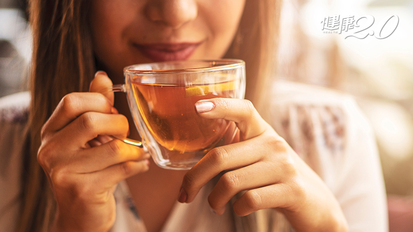 確診後咳到想吐！她吃中藥「先聞再喝」速好轉 中醫師揭密新療法