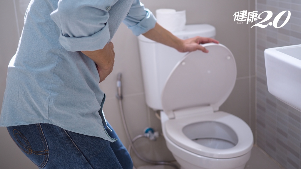 長期慢性腹瀉勿輕忽！恐成發炎性腸炎嚴重會致癌 1款鹽助緩瀉、補充電解質