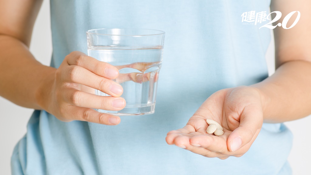 T<span style="color:#1BA42B;">老師</span>信箱／完成抗病毒藥物療程，能否吃回降血壓藥？
