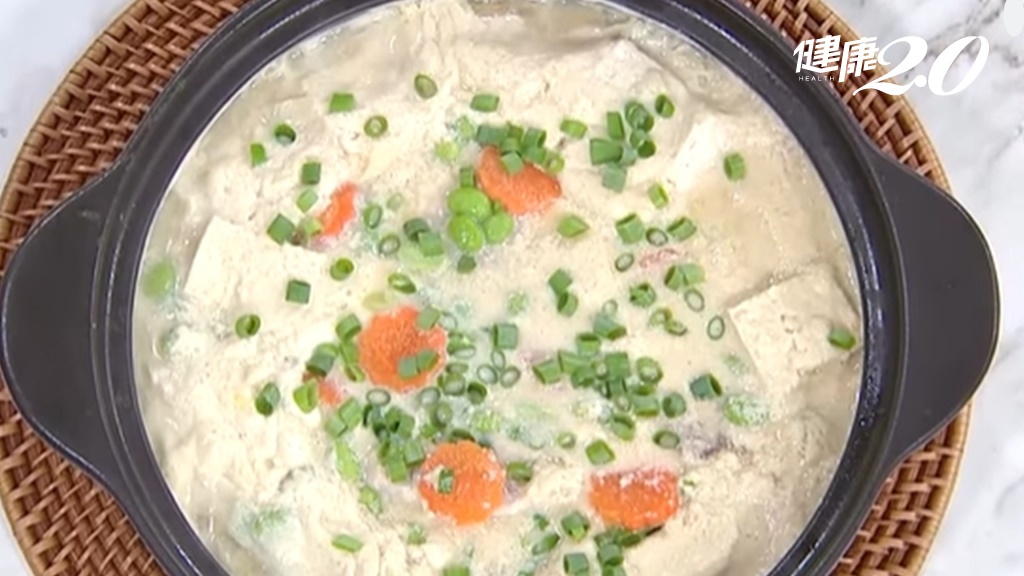 食譜／天冷就要吃鍋！北海道鄉土料理「石狩鍋」抗發炎<span style="color:#1BA42B;">防過敏</span>－和風旗魚石狩鍋