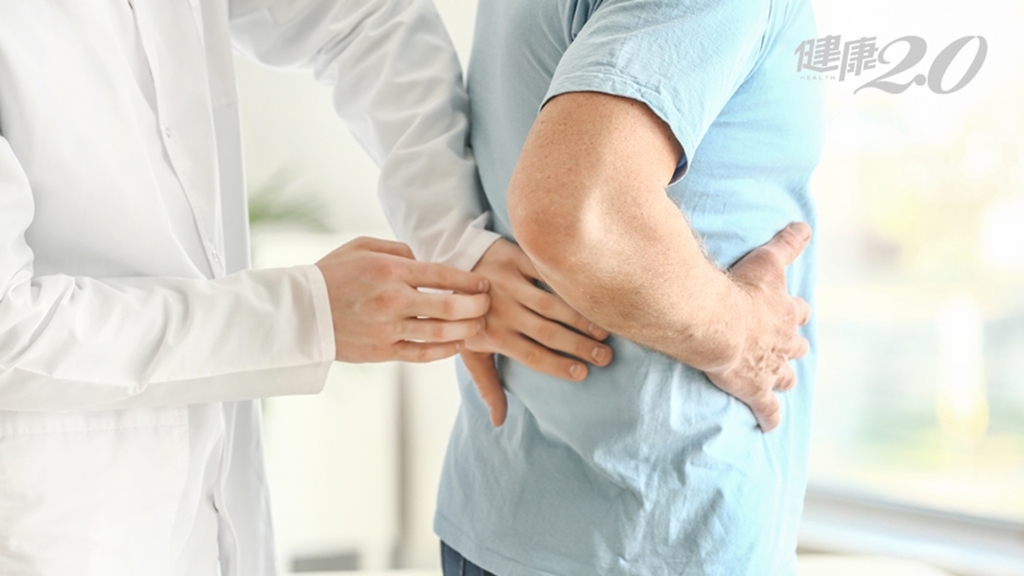 他30歲腎臟卻宛如60歲老翁！醫：2習慣害洗腎 痛風吃飯多喝1物有效排尿酸